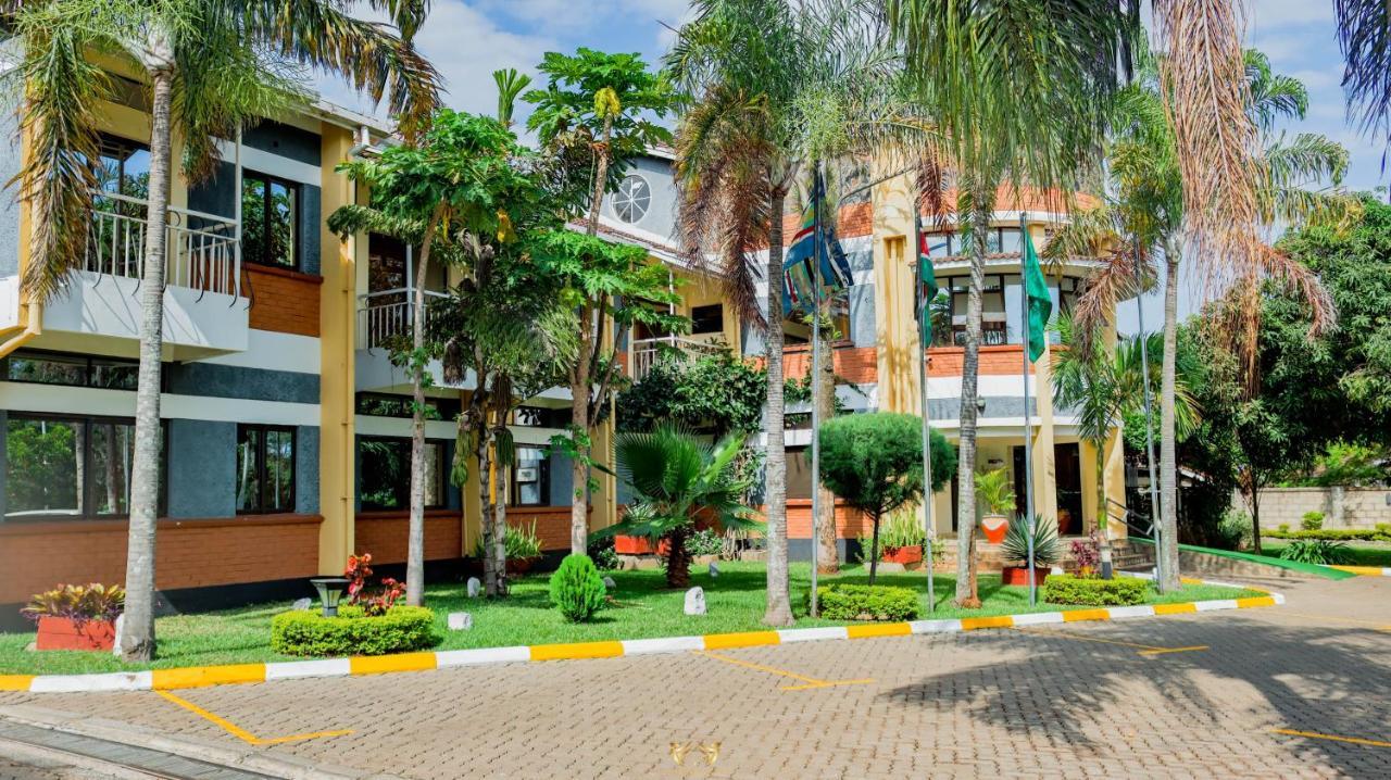 Millsview Hotels In Кисуму Экстерьер фото